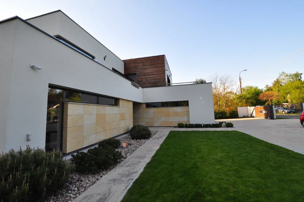 Budowa Domu jednorodzinnego, realizacja pod klucz, Elewacja BSO, kamień , Stolarka okienna, dach płaski