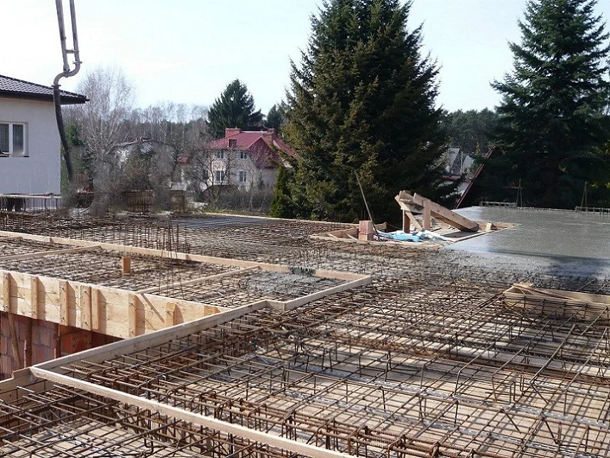 Budowa domu jednorodzinnego, zbrojenie stropu parteru