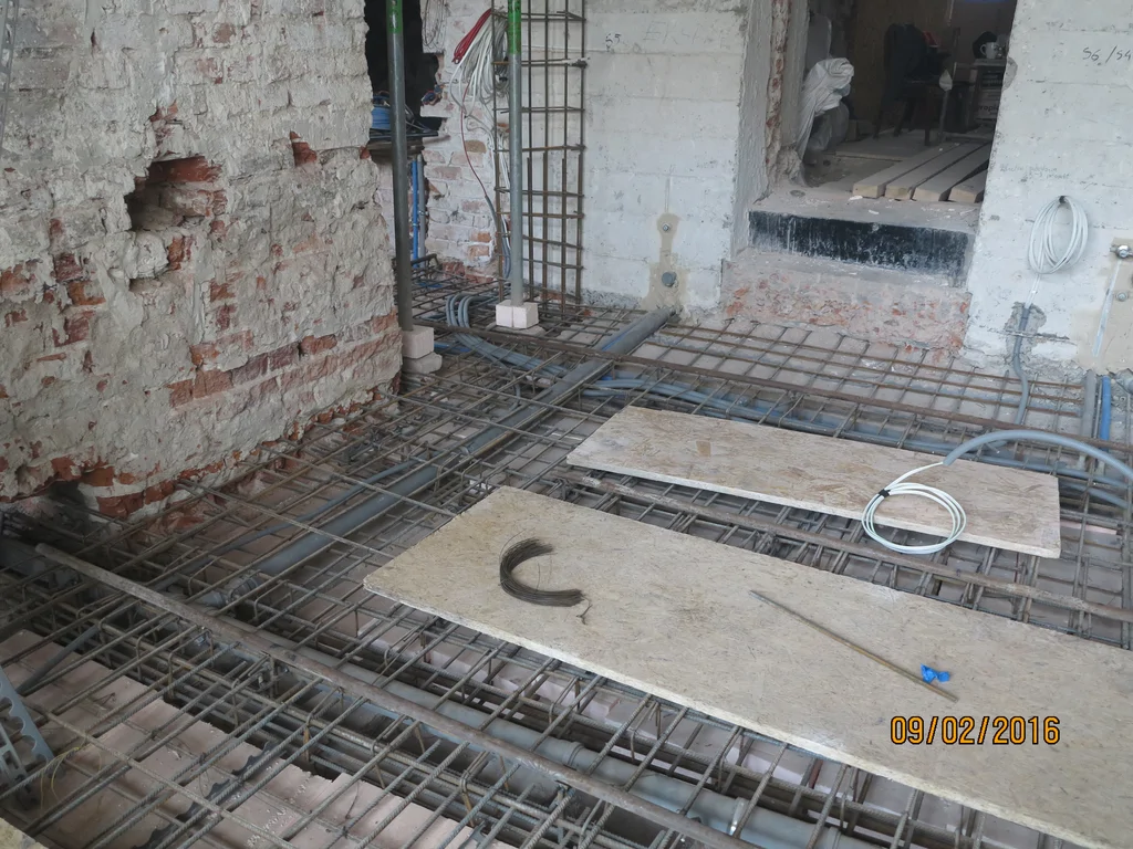 skute tynki na ścianach, zbrojenie posadzki 