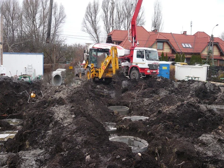 Budowa domu jednorodzinnego, wykopy, fundament na studniach, Grunt Torf 
