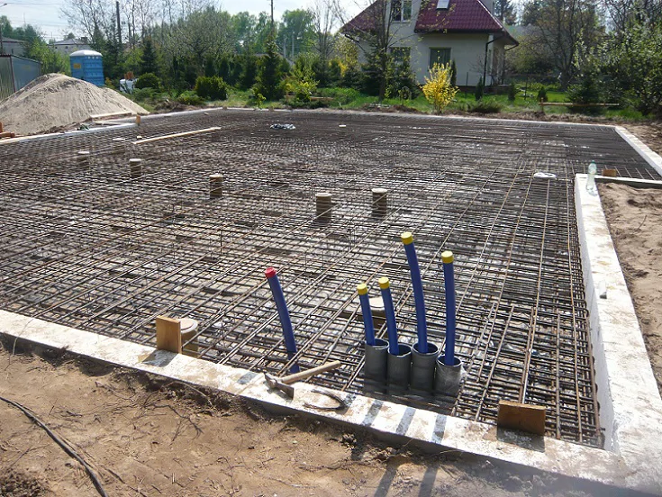 Zbrojenie płyty fundamentowej, otwory instalacyjne