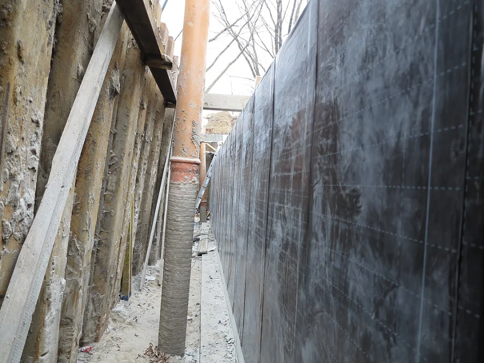 Zbiornik retencyjny, szalunek , mury oporowe