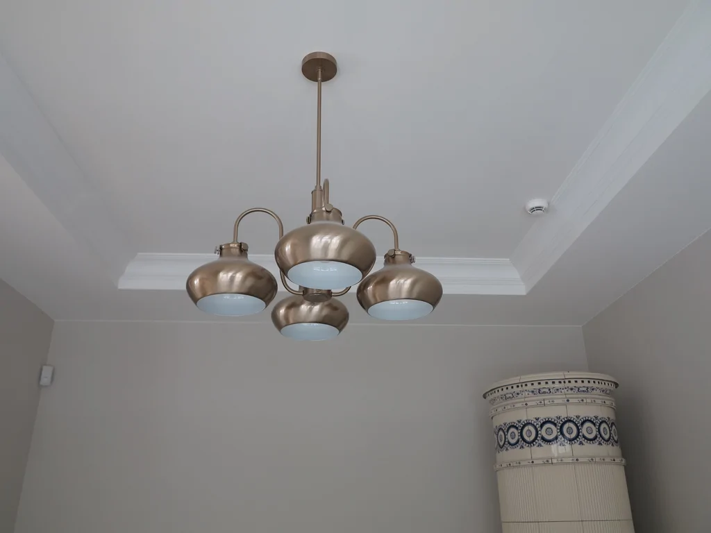 łazienka, 2 umywalki, lukarna duże lustro 